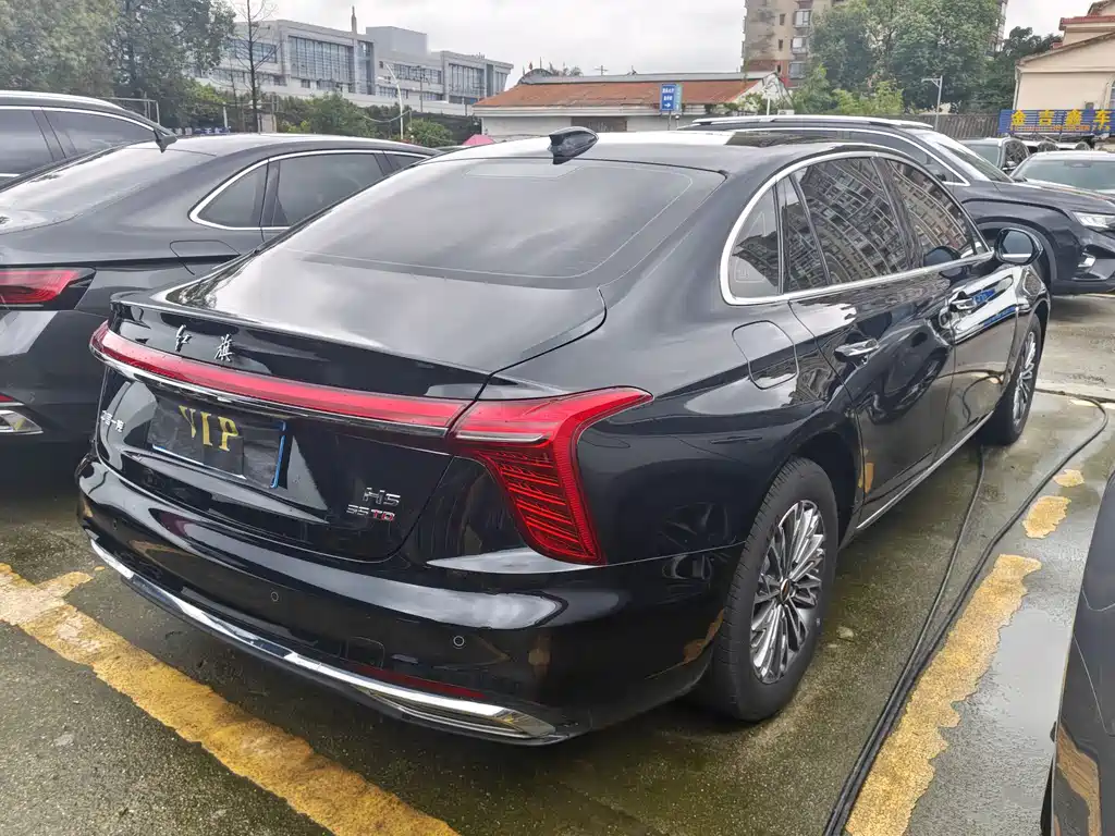 Hongqi H5 2025 — фото 16