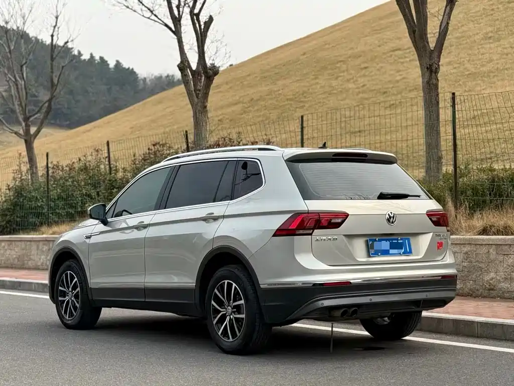 Volkswagen Tiguan L 2018 — фото 4