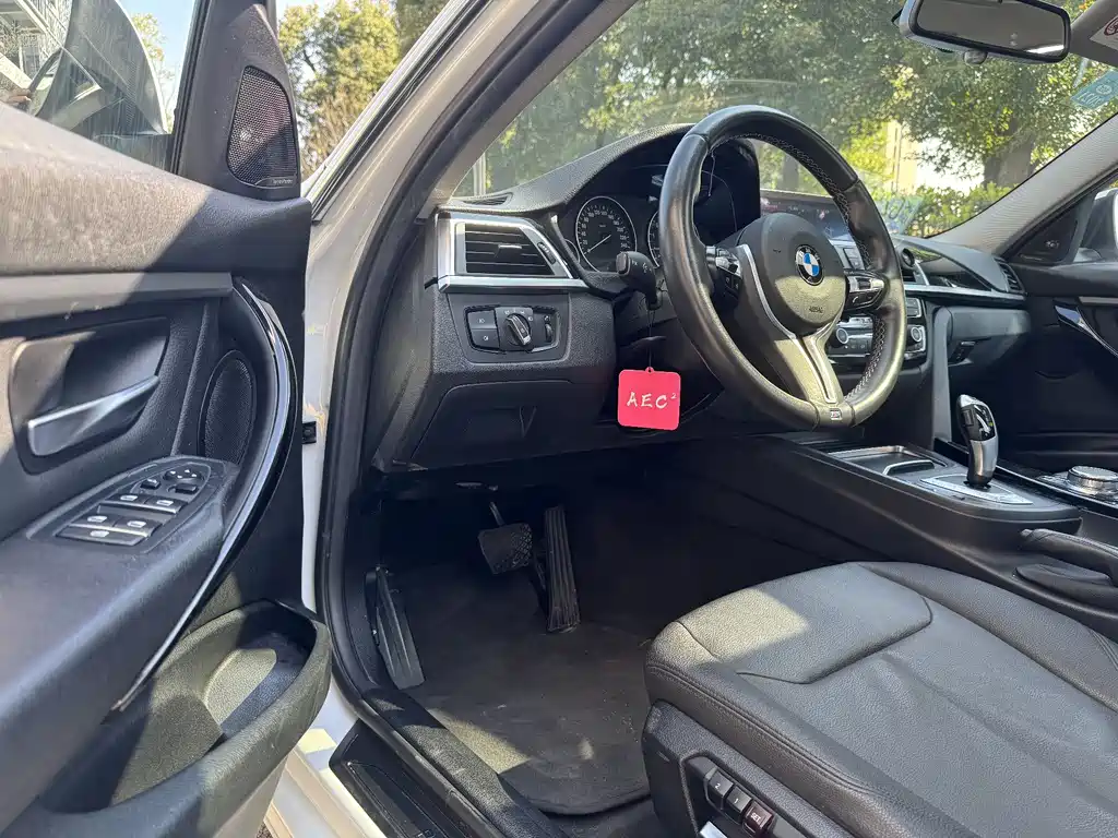 BMW 3 Series 2016