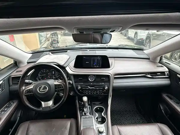 Lexus RX 2020