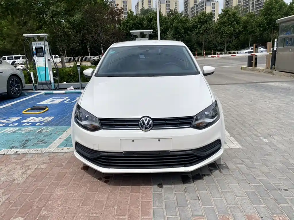 Volkswagen Polo 2016