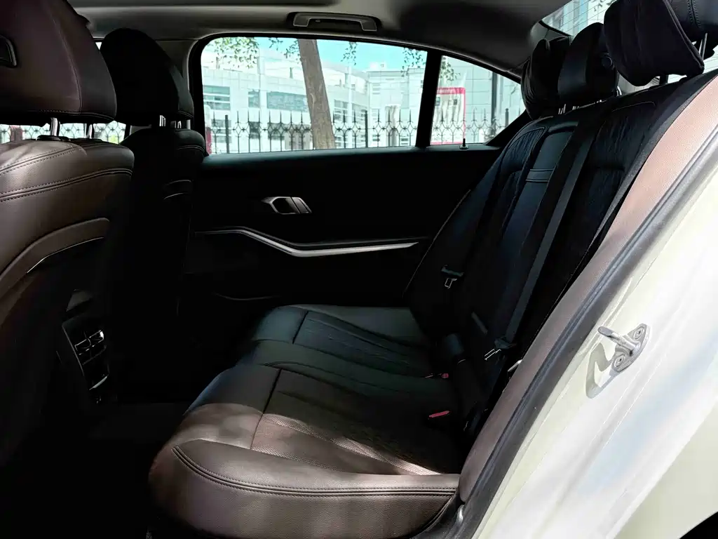 BMW i3 2023 — фото 13