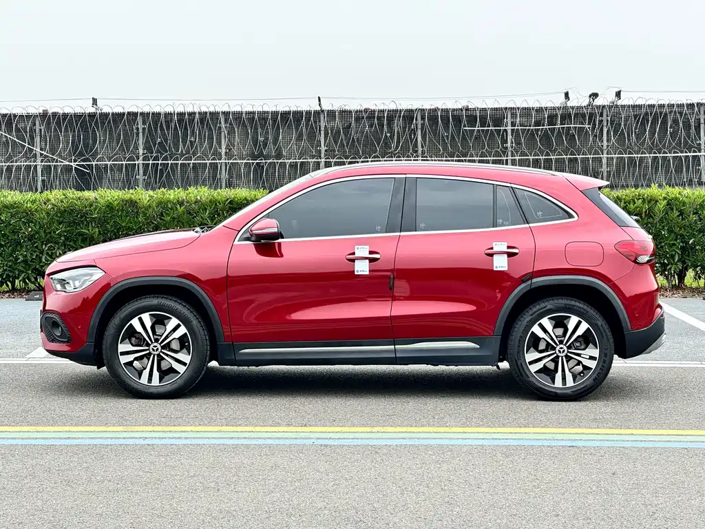 Mercedes-Benz GLA 2020