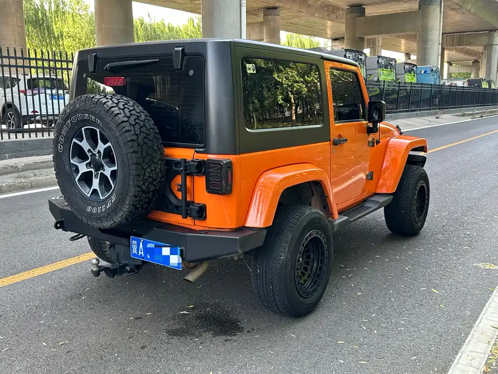 Jeep Wrangler 2013 — фото 11
