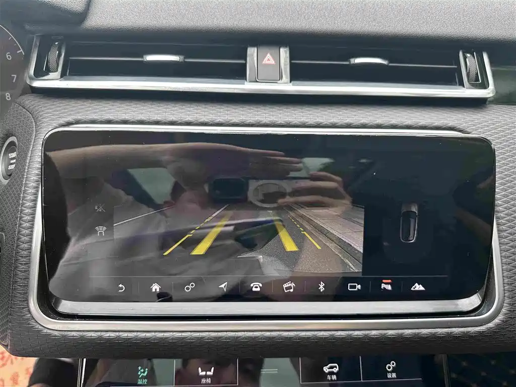 Land Rover Range Rover Velar 2019 — фото 15