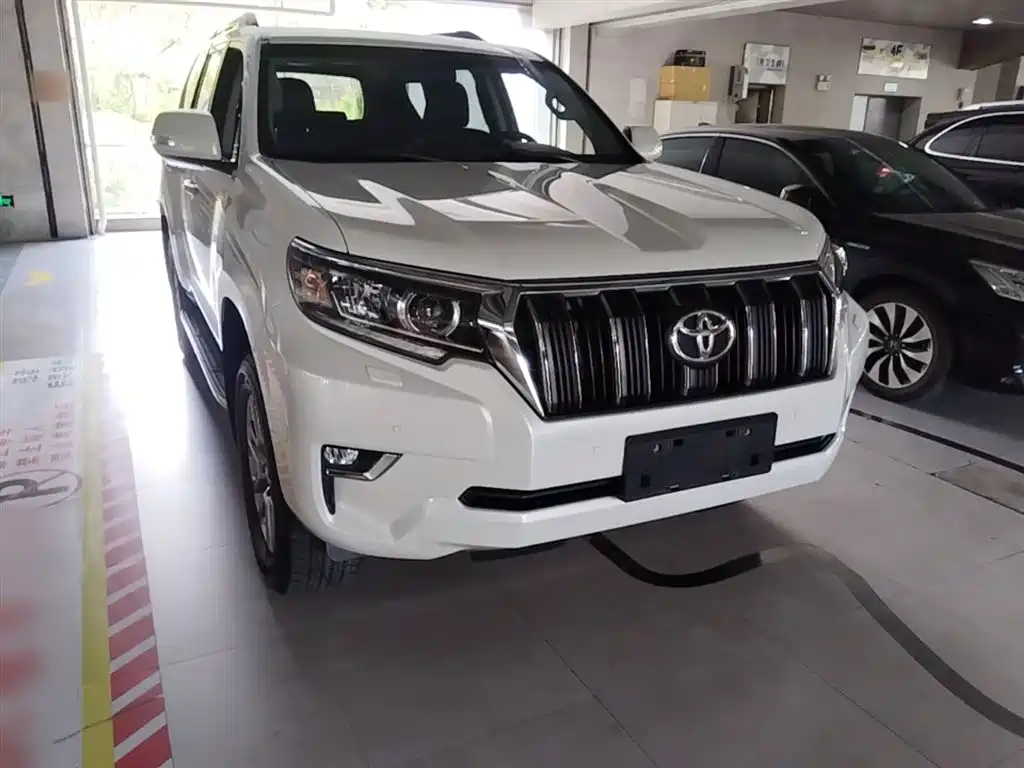 Toyota Prado 2019 — фото 4