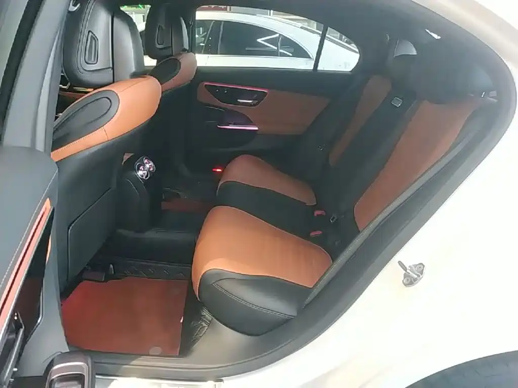 Mercedes-Benz C-Class 2022 — фото 17