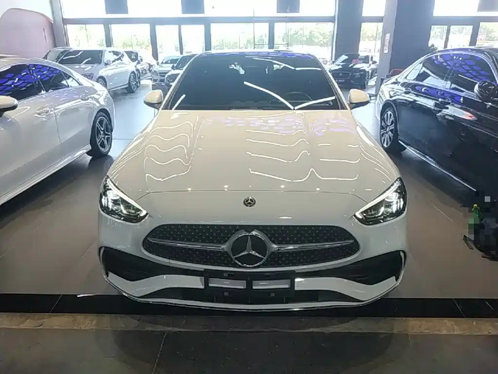 Mercedes-Benz C-Class 2022