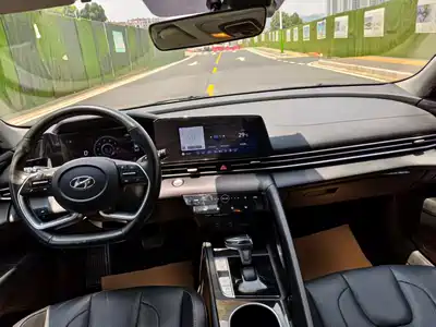 Hyundai Elantra 2020