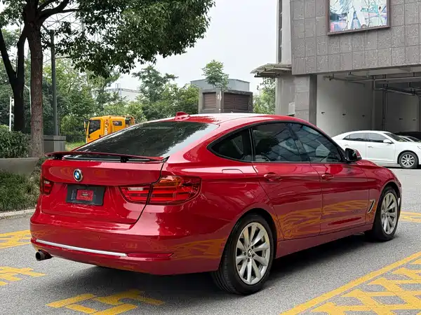 BMW 3 Series GT 2013