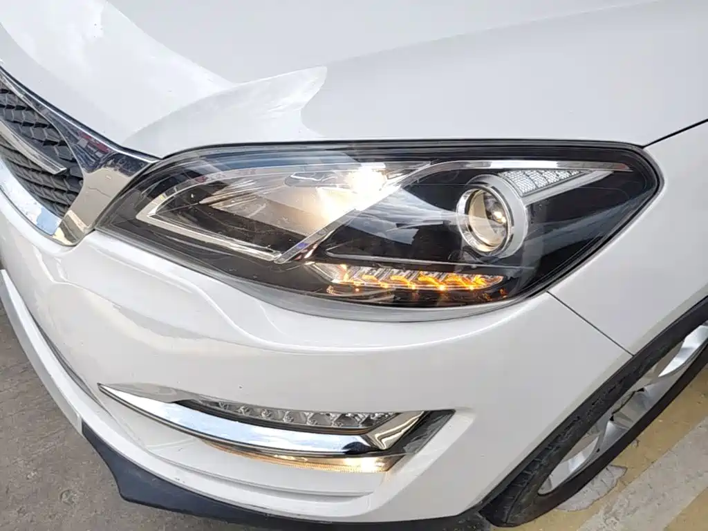 Zotye X5 2016 — фото 24