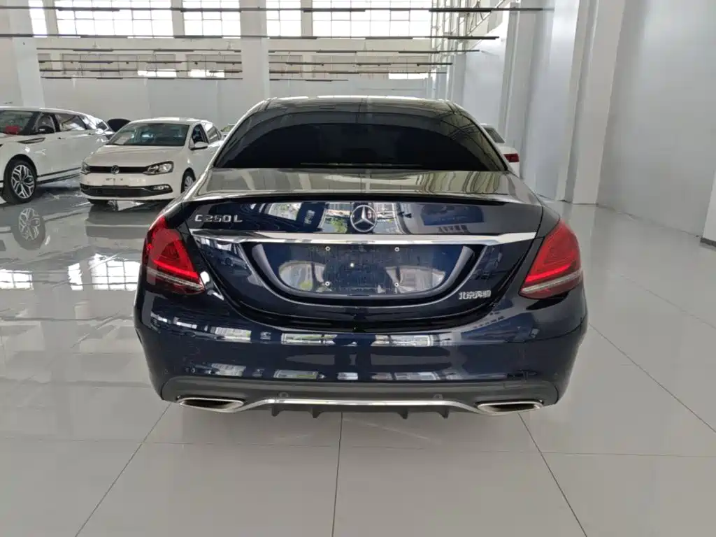 Mercedes-Benz C-Class 2019