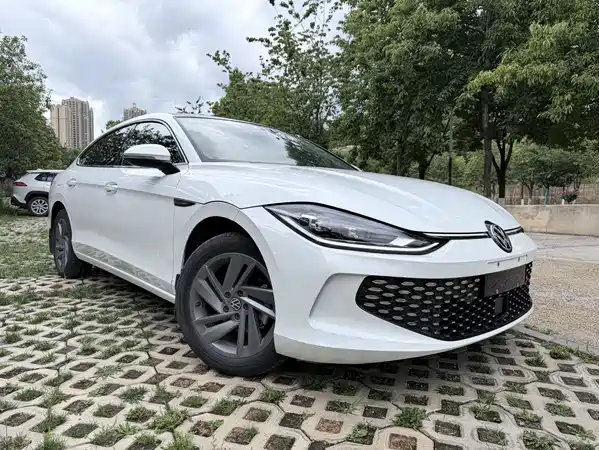 Volkswagen Lamando 2023
