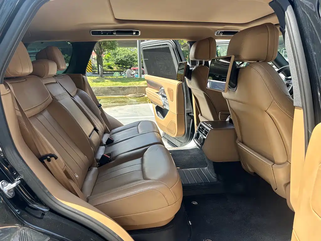 Land Rover Range Rover 2023 — фото 14