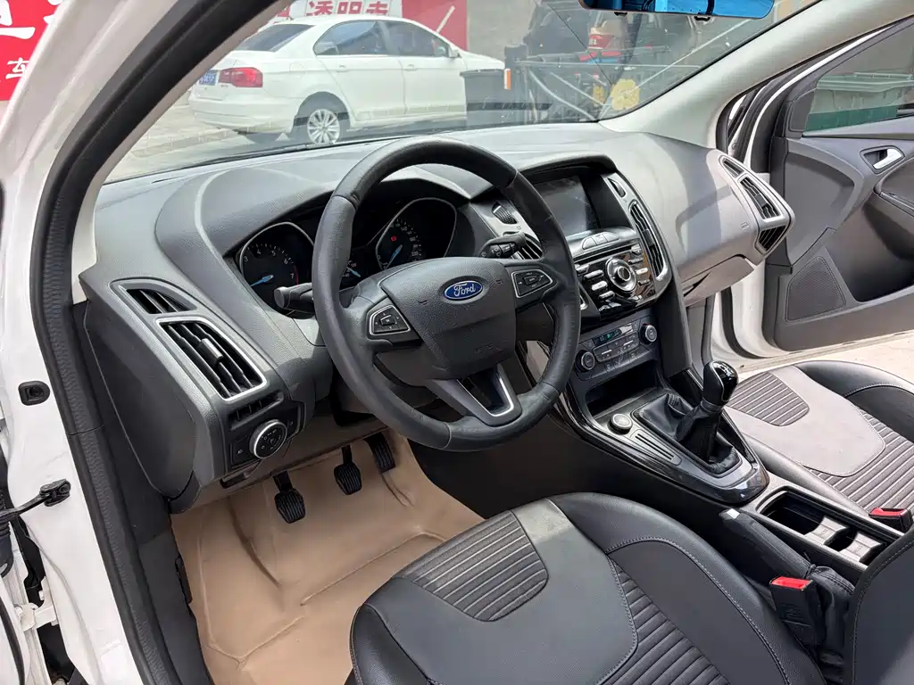 Ford Focus 2016