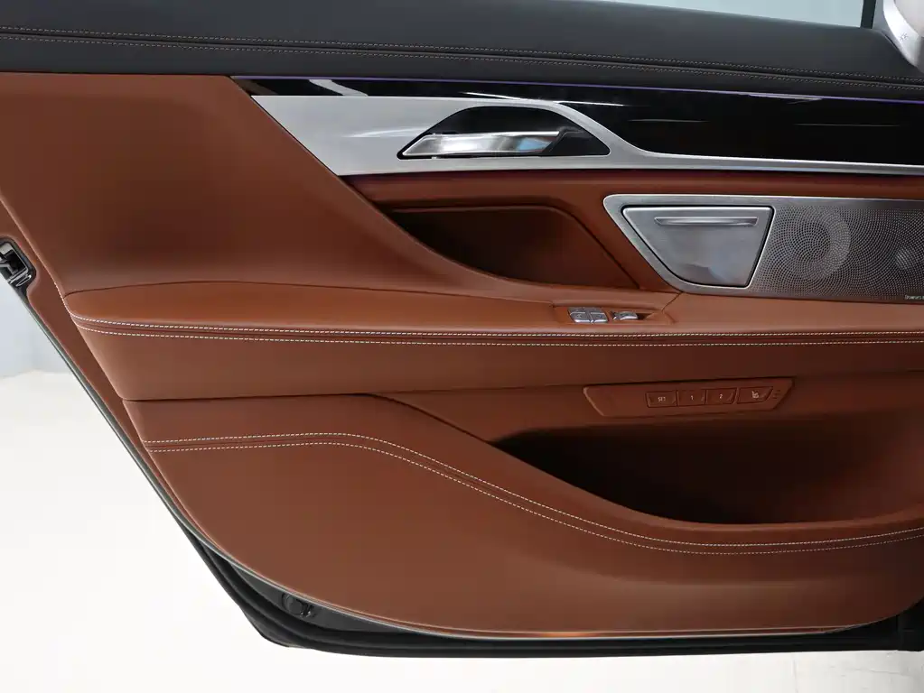 BMW 7 Series 2019 — фото 27
