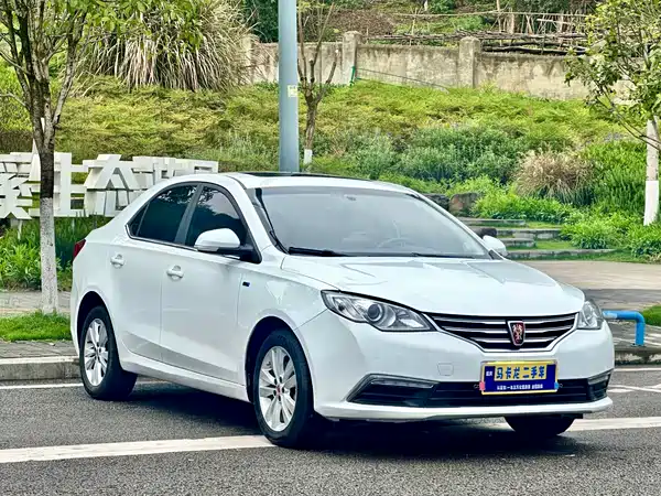 Roewe 360 2015