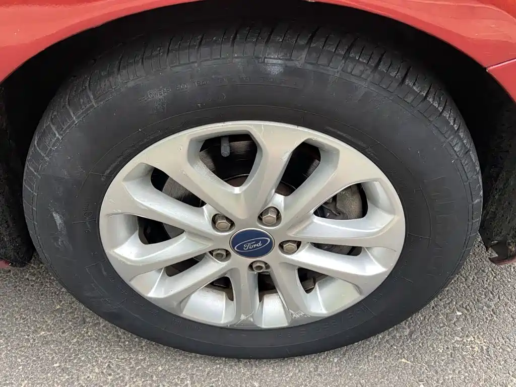 Ford Focus 2013 — фото 16