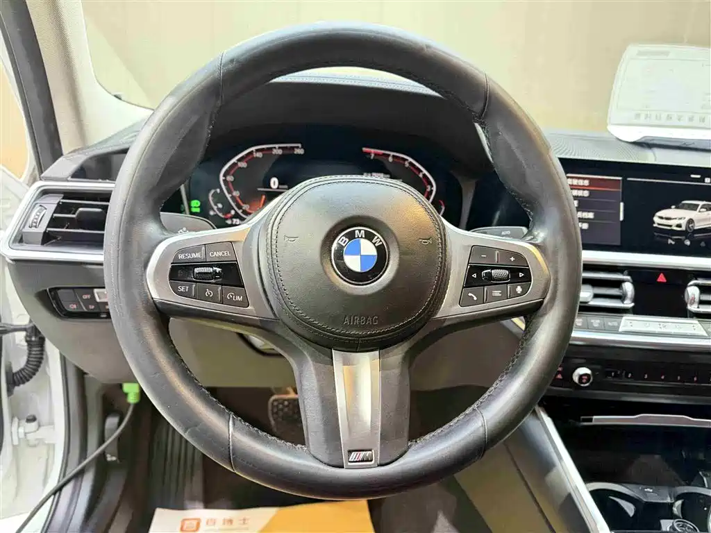 BMW 3 Series 2022 — фото 11