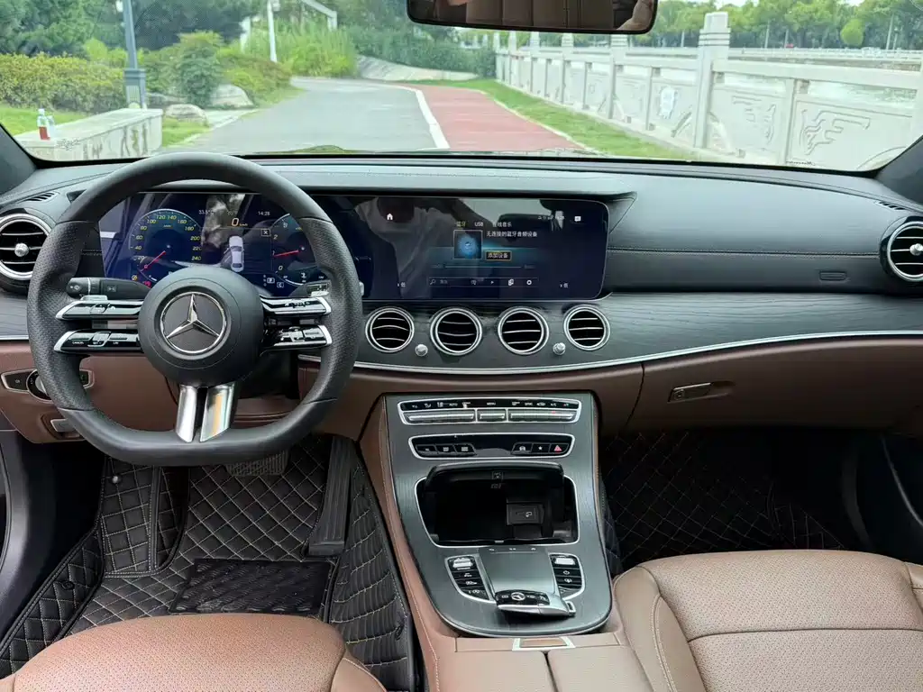 Mercedes-Benz E-Class 2021 — фото 5