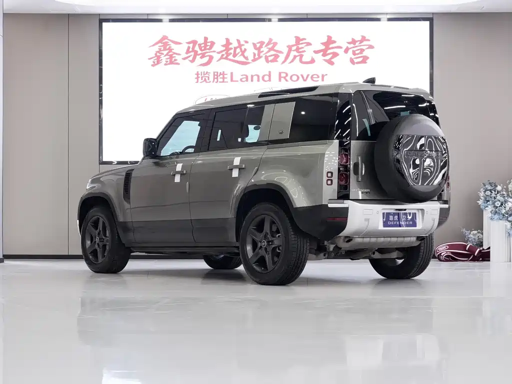 Land Rover Defender 2021 — фото 4