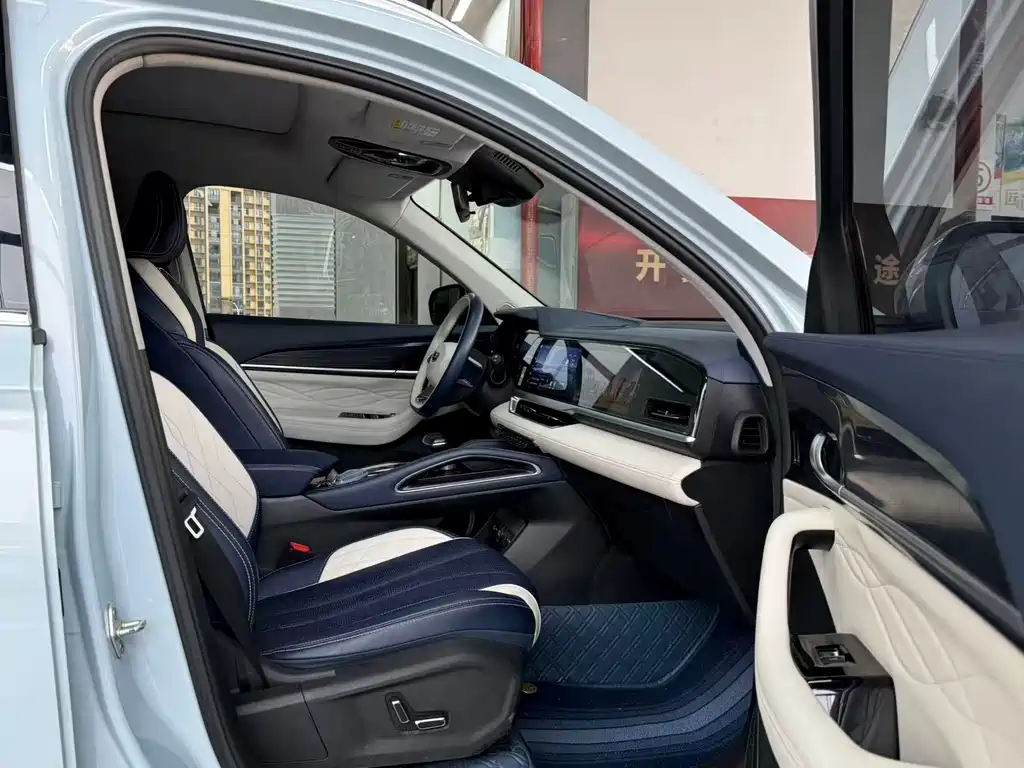 Geely Xingyue L 2023 — фото 10