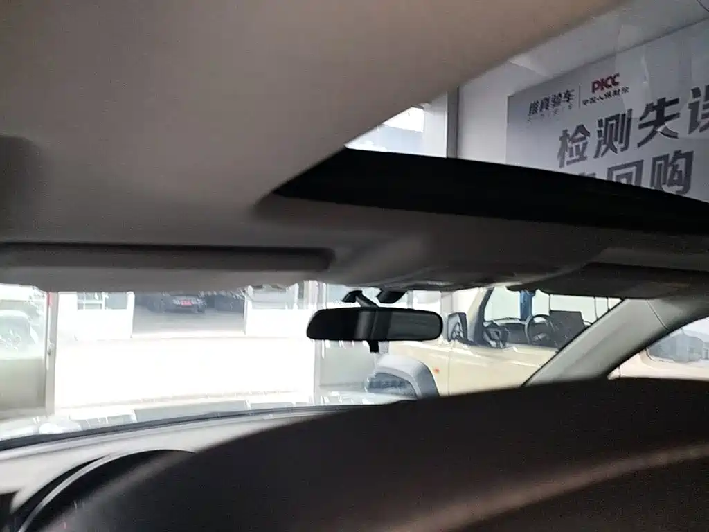 Suzuki Vitara 2018 — фото 18