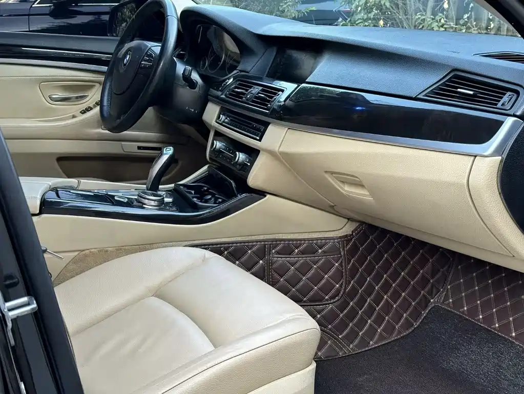 BMW 5 Series 2013 — фото 10