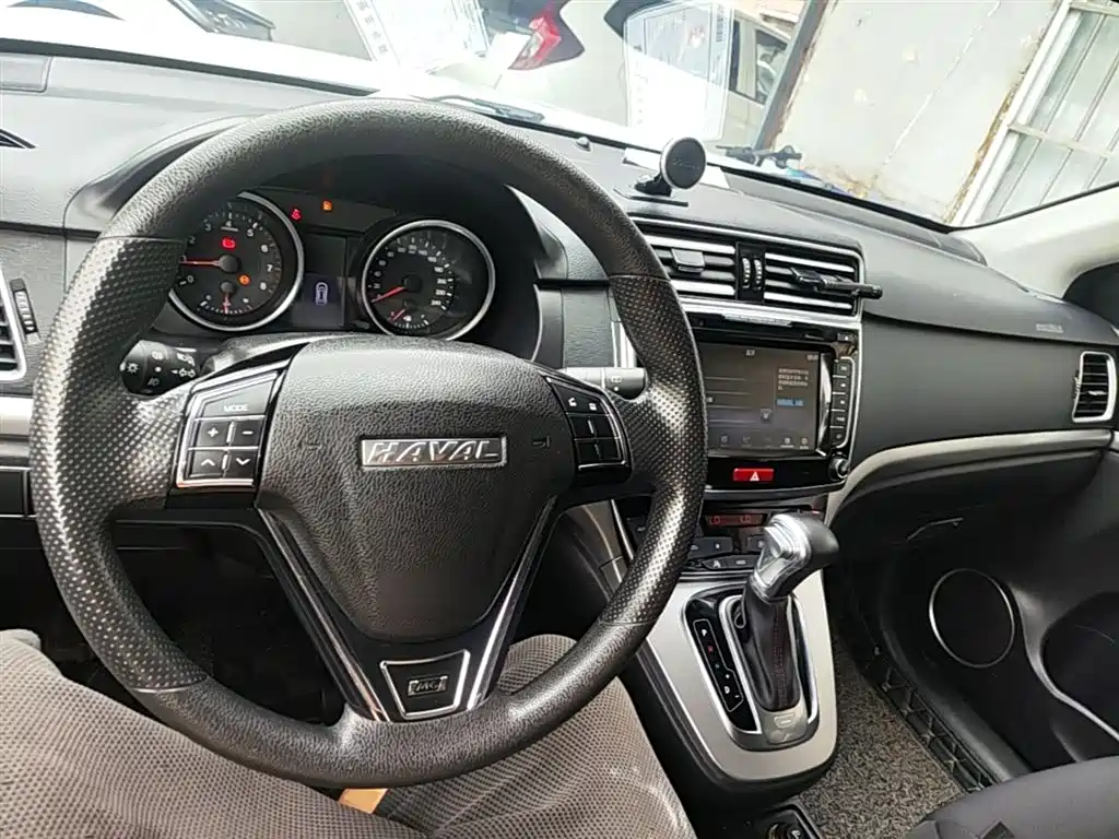 Haval M6 2017 — фото 10
