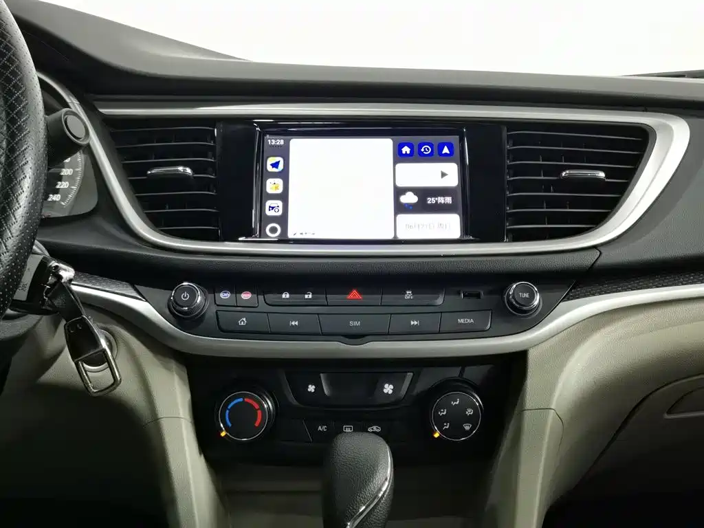 Buick Excelle 2020 — фото 12
