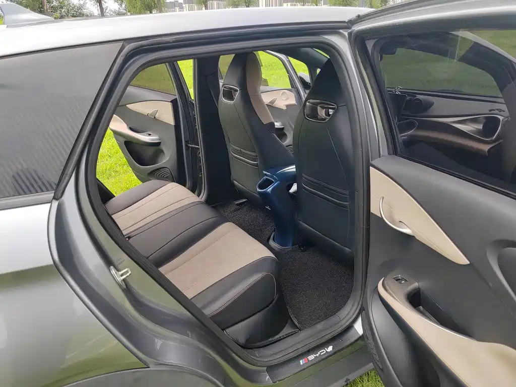 BYD Dolphin 2023 — фото 12