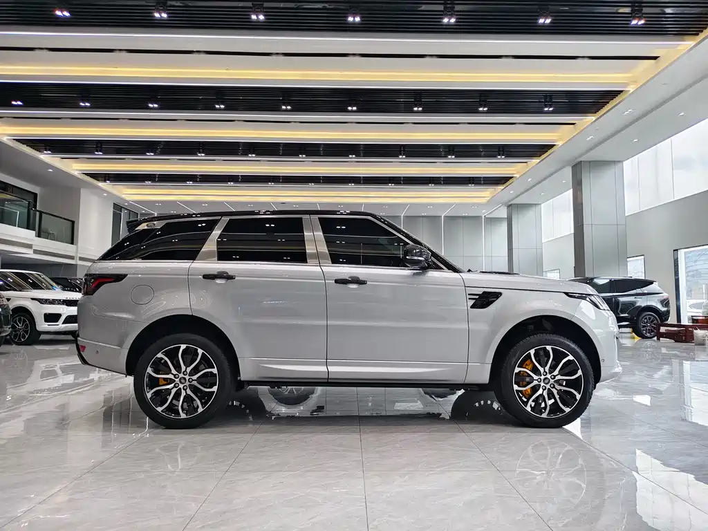 Land Rover Sport 2022 — фото 23