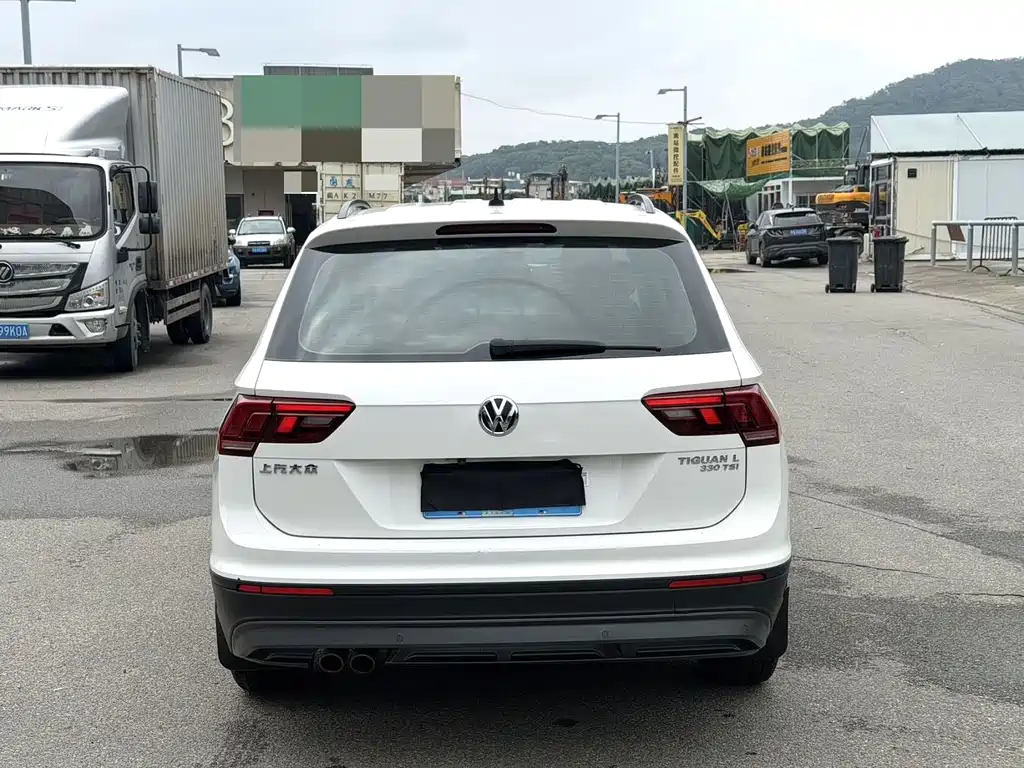 Volkswagen Tiguan L 2018 — фото 8