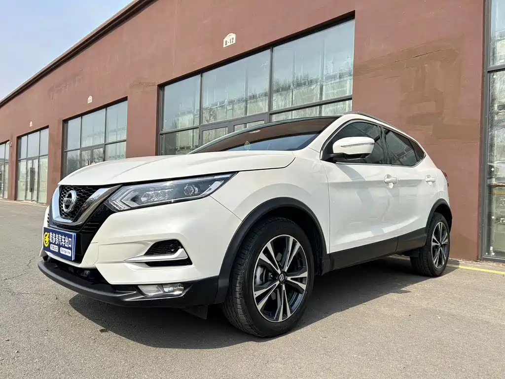 Nissan Qashqai 2023 — фото 1