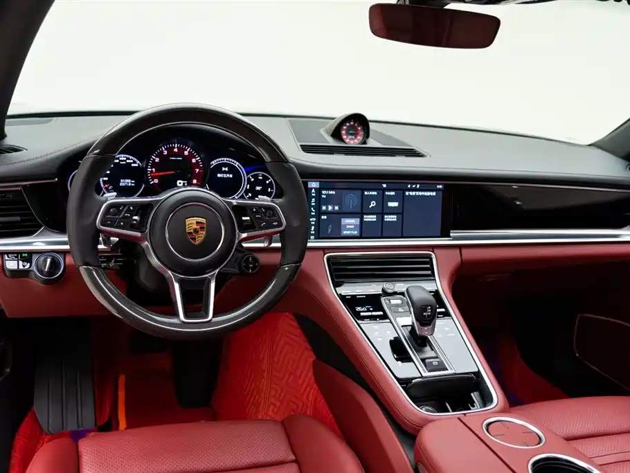 Porsche Panamera 2019 — фото 12