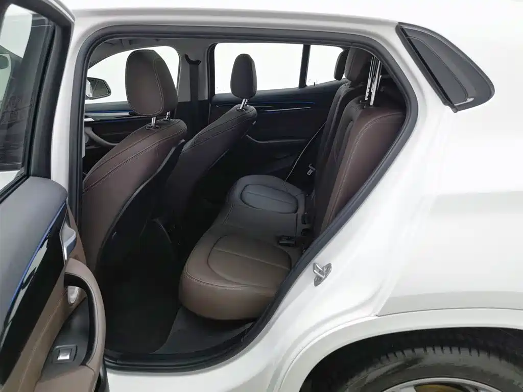 BMW X2 2021 — фото 15
