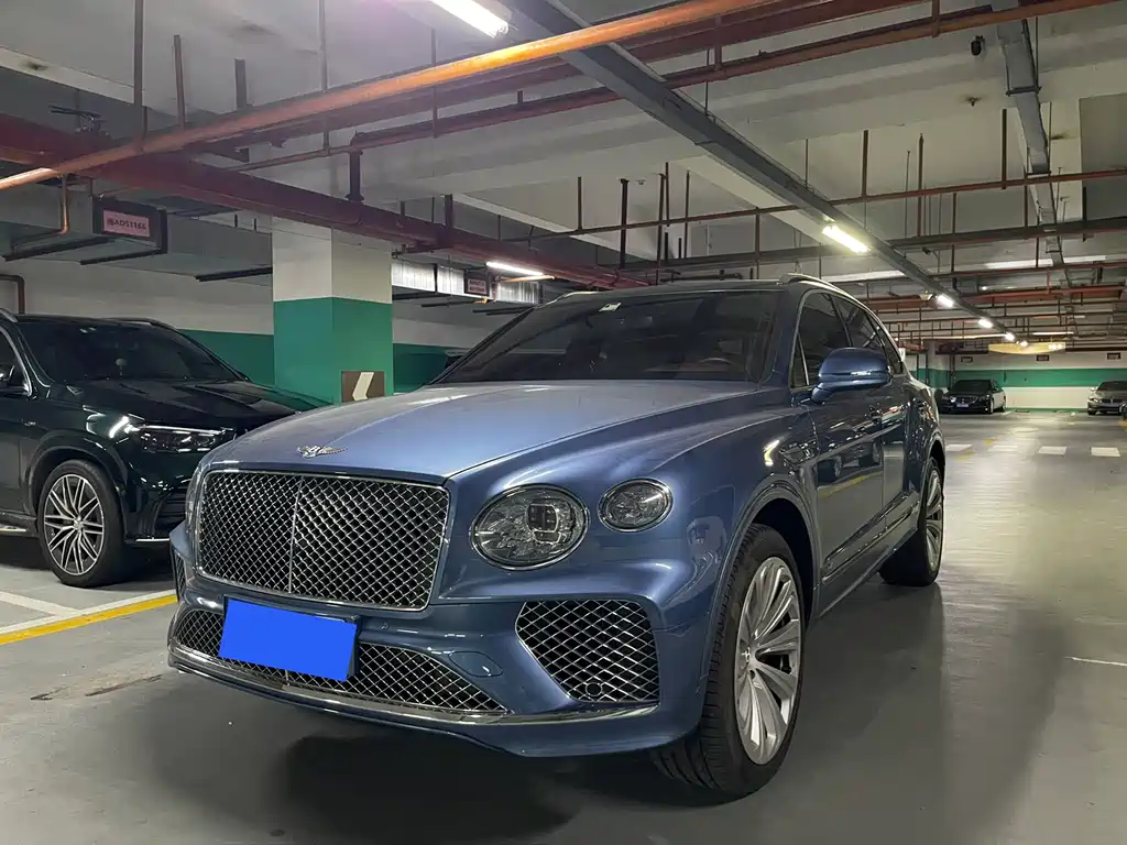 Bentley Bentayga 2020 — фото 1