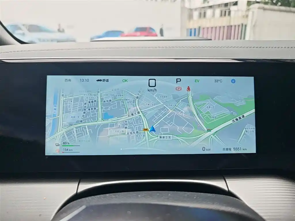 BYD L DM-i 2025 — фото 12