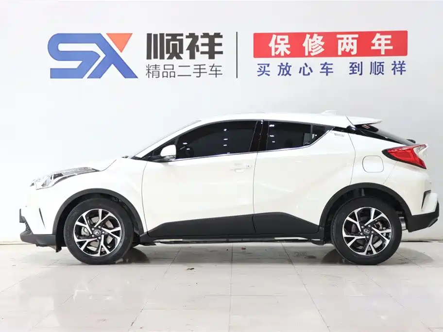 Toyota C-HR 2021 — фото 4