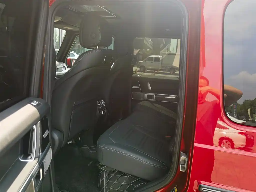 Mercedes-Benz G-Class AMG 2024 — фото 8