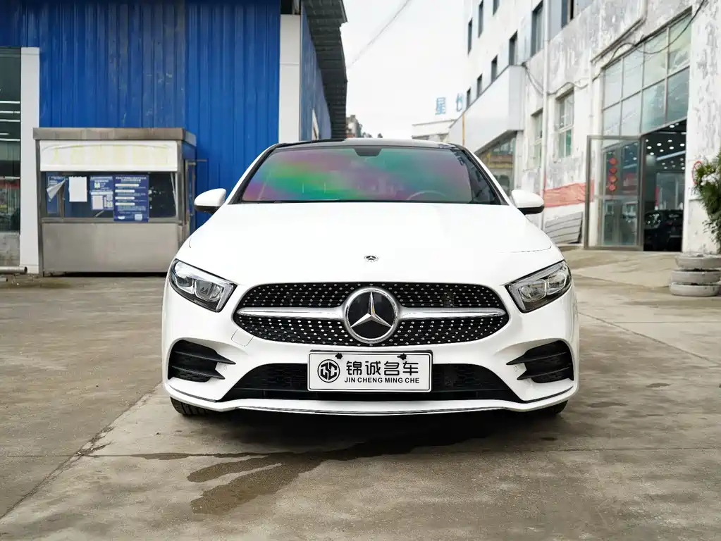 Mercedes-Benz A-Class 2023 — фото 3