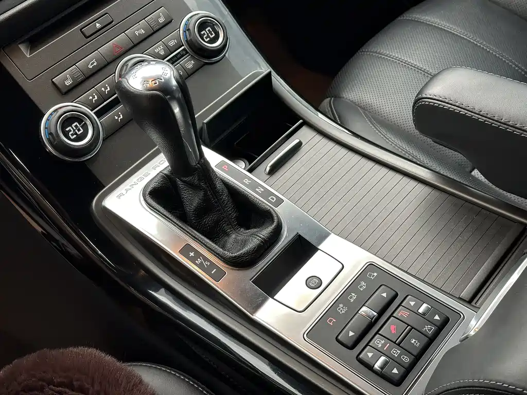 Land Rover Sport 2013 — фото 13