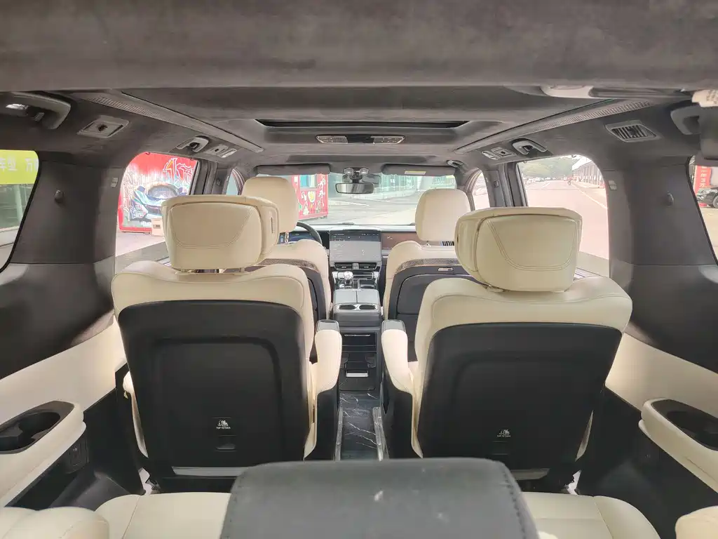 GAC Motor Trumpchi M8 2023 — фото 10