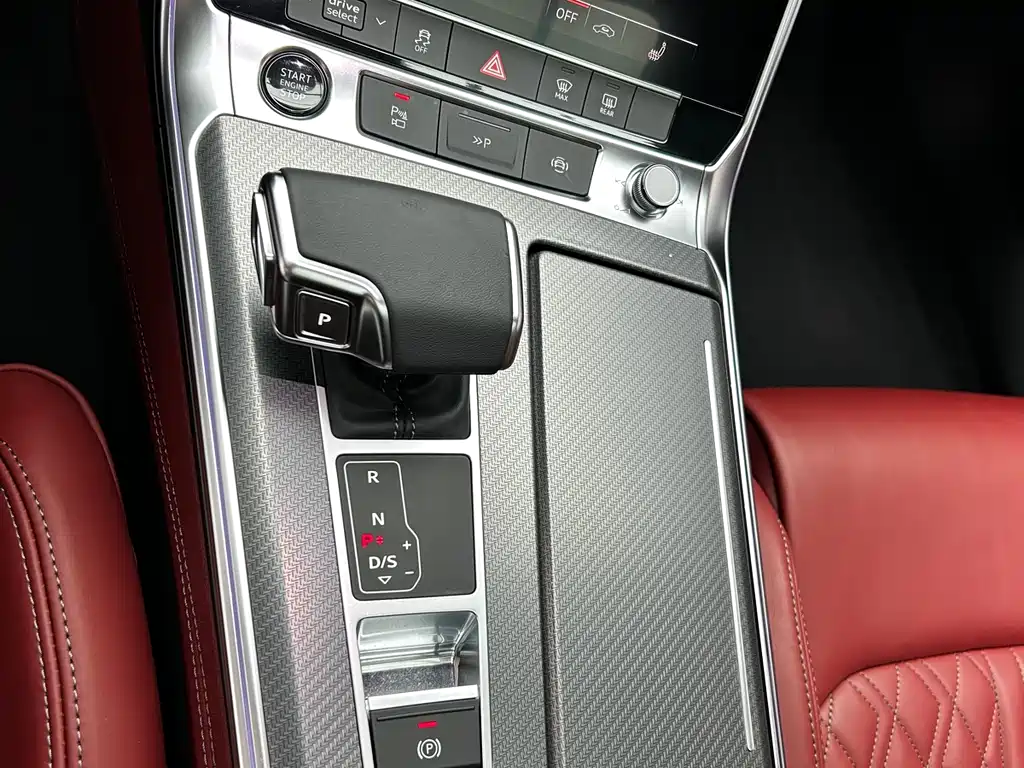 Audi A7L 2025 — фото 10