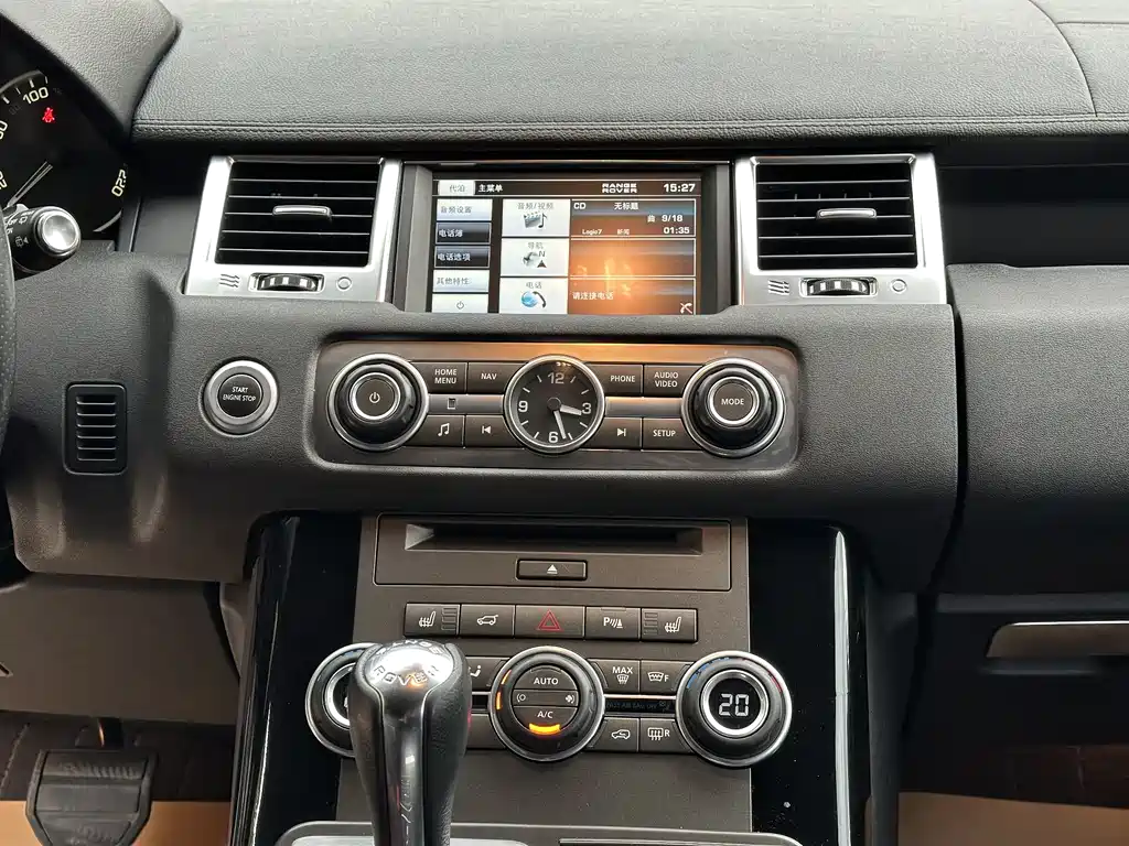 Land Rover Sport 2013 — фото 18
