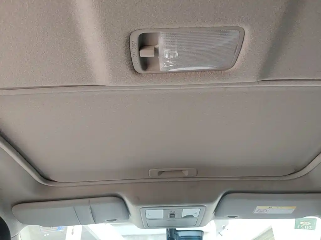 Nissan Tiida 2019 — фото 18