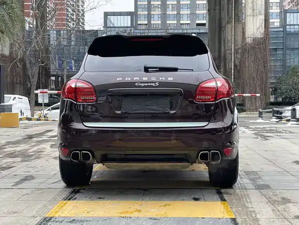 Porsche Cayenne 2011