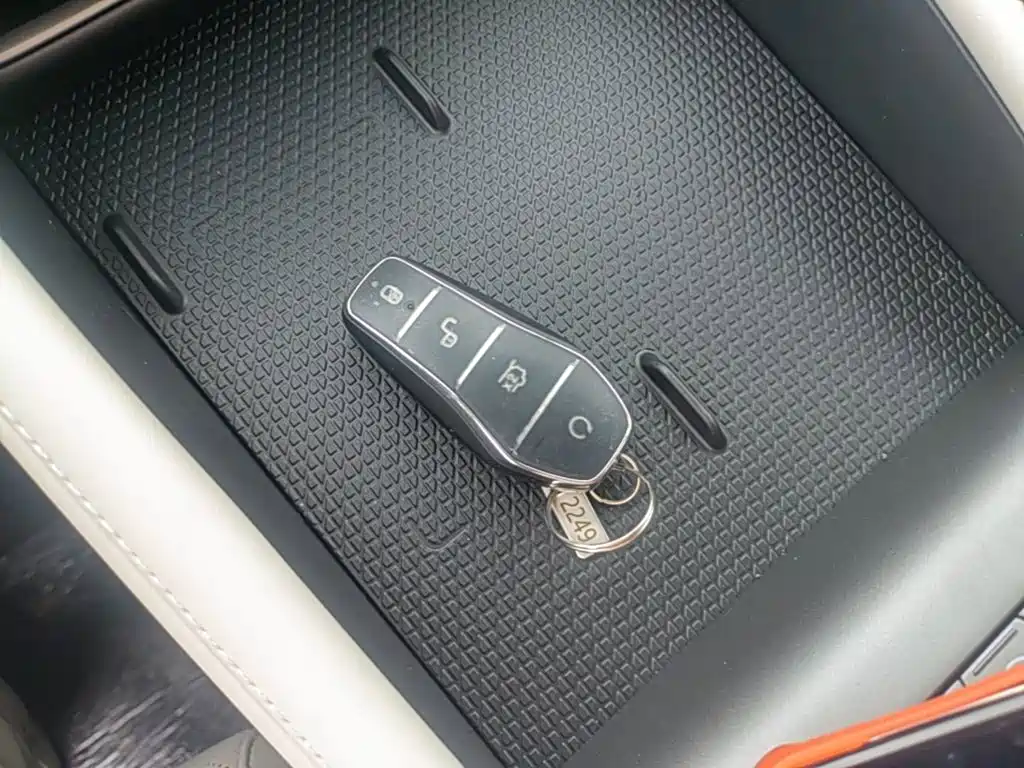 BYD Yuan UP 2026 — фото 9