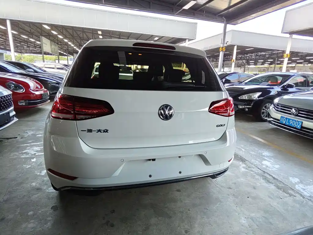 Volkswagen Golf 2018 — фото 13