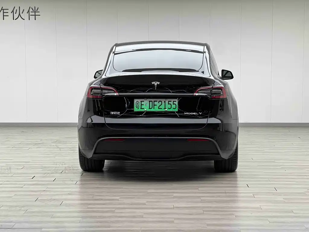 Tesla Model Y 2023 — фото 15